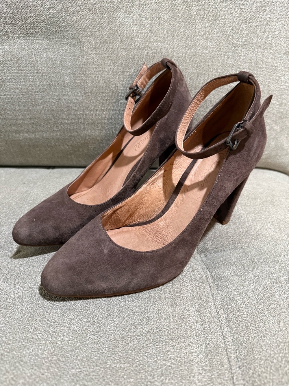 Madewell Women's Brown Suede Ankle-Strap Pumps